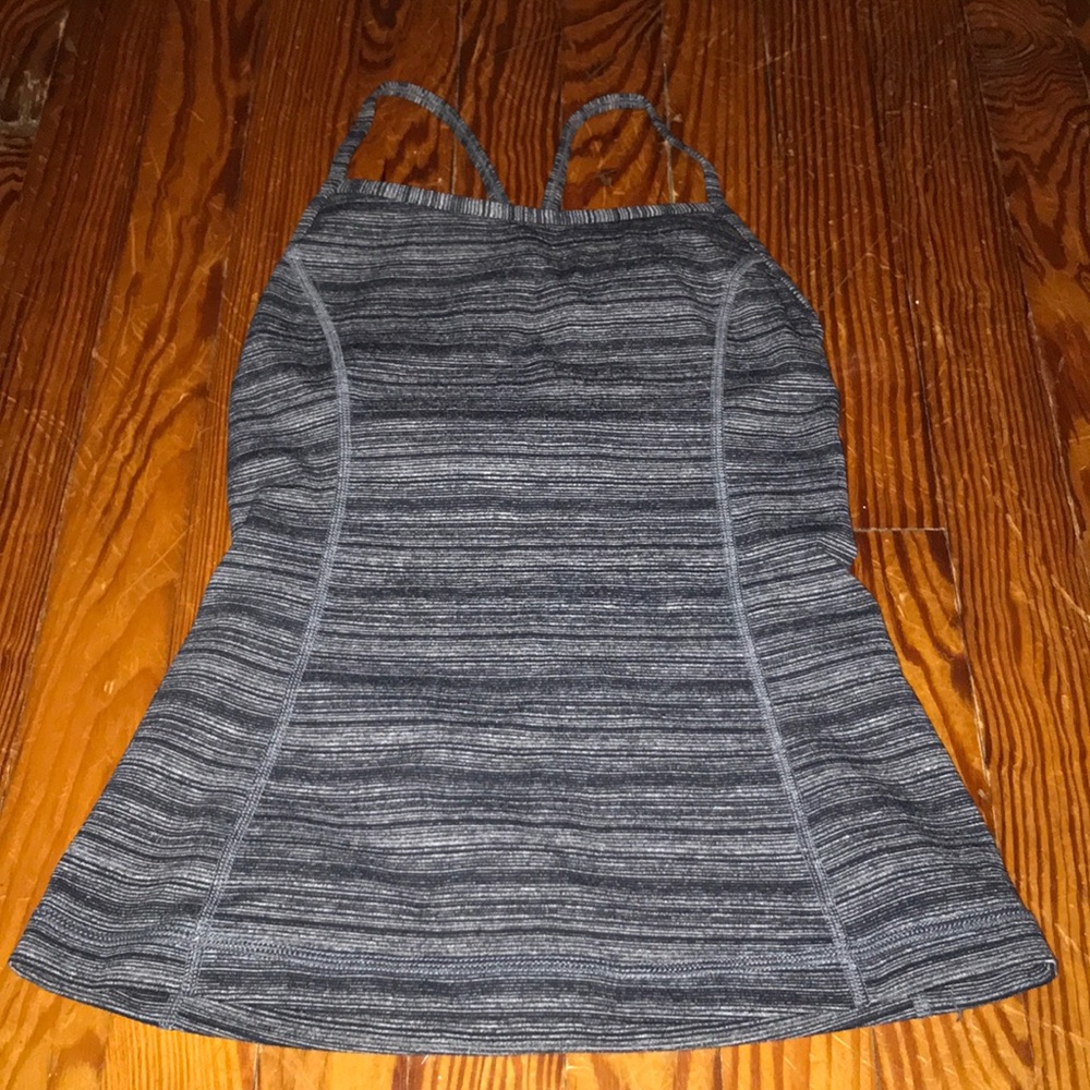 Under Armour women's yoga top
